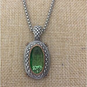 Apple‎ Green Two Tone Pendant Necklace